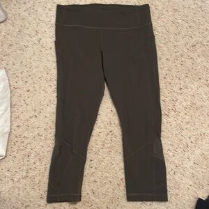 Lululemon Wunder Under Pant, forest green, size 8